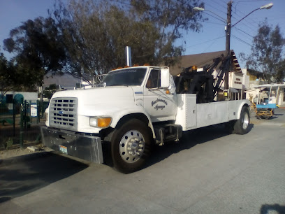 gruas para servicio pesado, arrastre y plataforma 