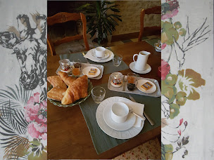 Photo n°6 de Chambre d'hôtes du tilleul à Nanteuil-en-Vallée (Chambre d'hôtes)