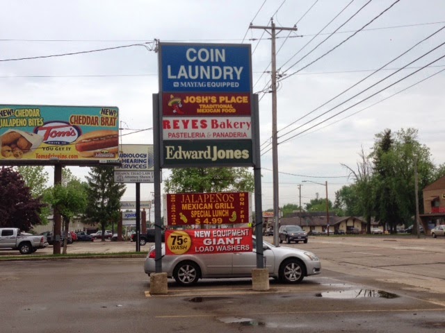 Command Laundry - Oneida St facility with washing machines in Appleton