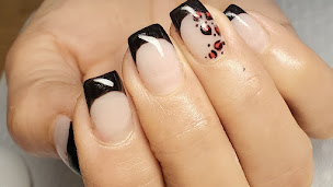 Photo n°14 de Nadia StudioNails à Pauillac (Esthéticien)