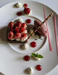 Photo n°62 de Logis Hôtel la Commanderie de Champarey à Bourgoin-Jallieu (Restaurant)