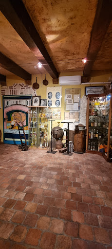 Ancient Mantovani Distilleries Logo
