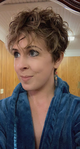The Salon West - Thumbnail