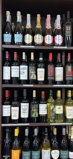440 Community Store - Visual