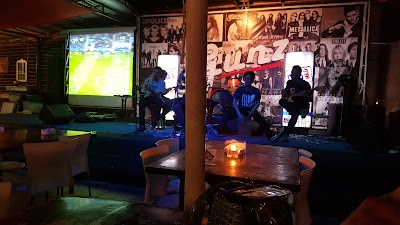 Photos of Gunz Cafe and Resto