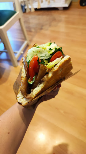 https://www.facebook.com/Kebabownia-105018704444525/