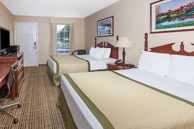 Photos of Baymont Inn & Suites Calhoun