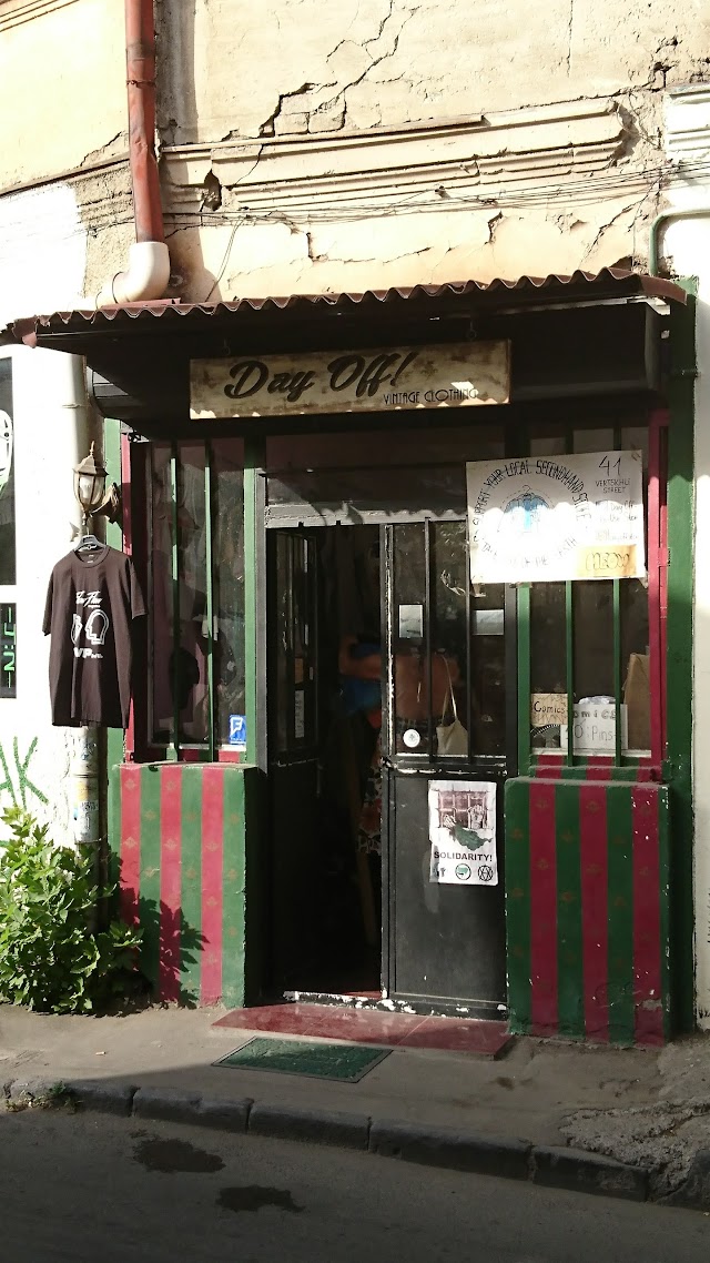 Day Off! - Re-Use Store