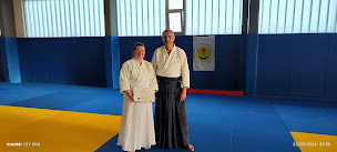 Photo n°9 de Arts martiaux TAKEDABUDO NSR Gymnase Carpentier à Vitrolles (Club d'arts martiaux)