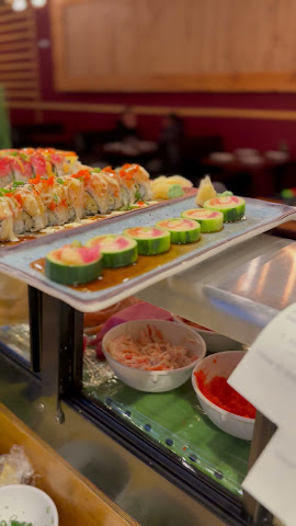 MAKI SUSHI BAR & GRILL by null