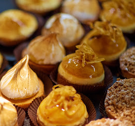 Photo n°21 de Boulangerie Pâtisserie Chocolatier RENAULT à Mayenne (Sandwicherie)