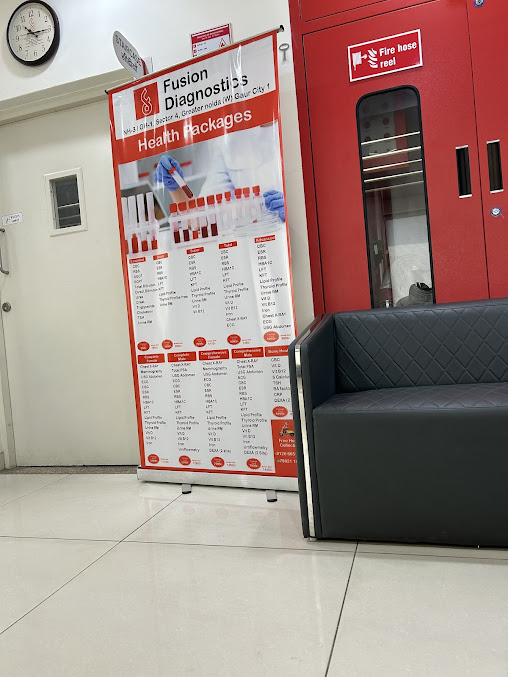 Af1qippmcdfvcwqloxytin4zjfliaczmaxu3utpf7z8=s677 K No