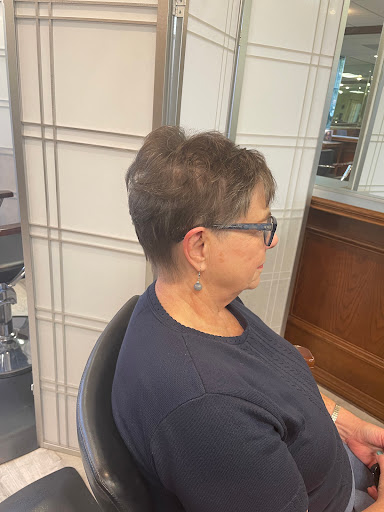 Michelle's Hair salon - Thumbnail