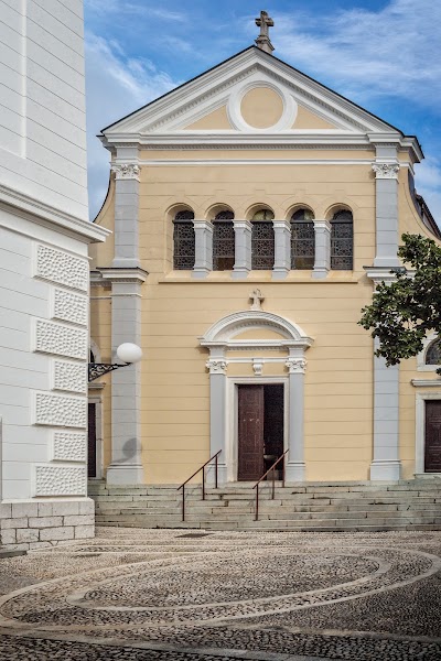 Photos of The parish church of St Philiph and Jacob