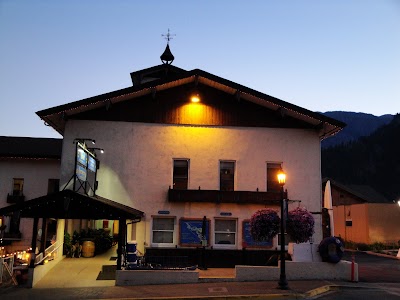 Leavenworth Outdoor Center