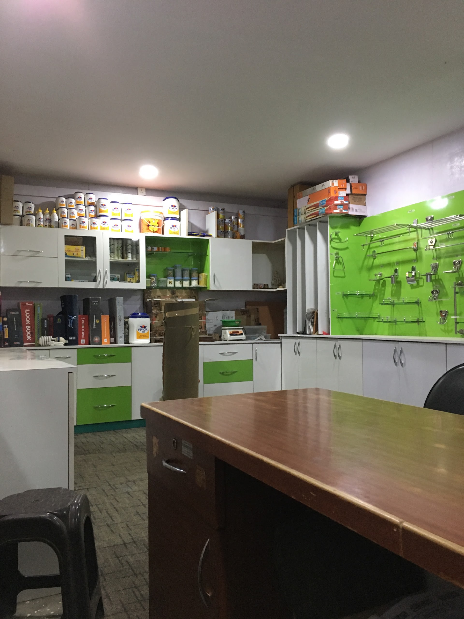 Store image