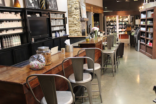 DanielShay's Salon Boutique Spa - Thumbnail