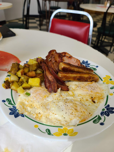 Sandy's Deli/Diner - Thumbnail