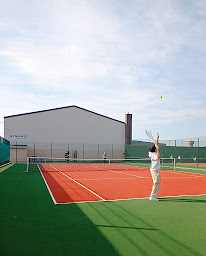 Photo n°4 de TENNIS CLUB TOURYSIEN à Toury (Club de sport)