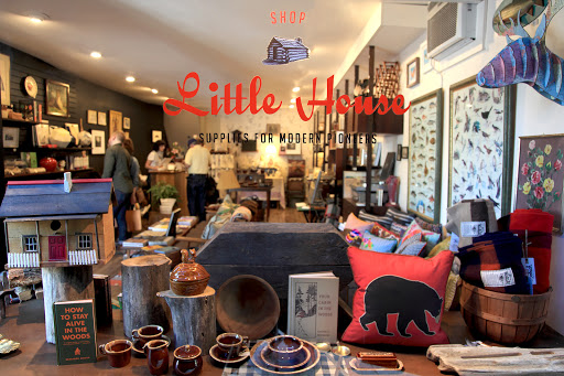 Shop Little House - Thumbnail