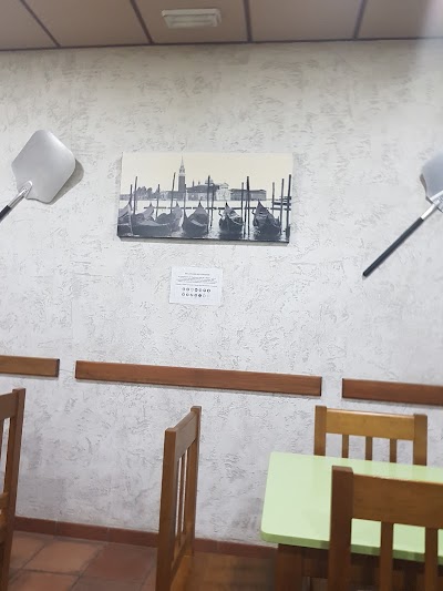 Photos of Pizzeria La Gondola