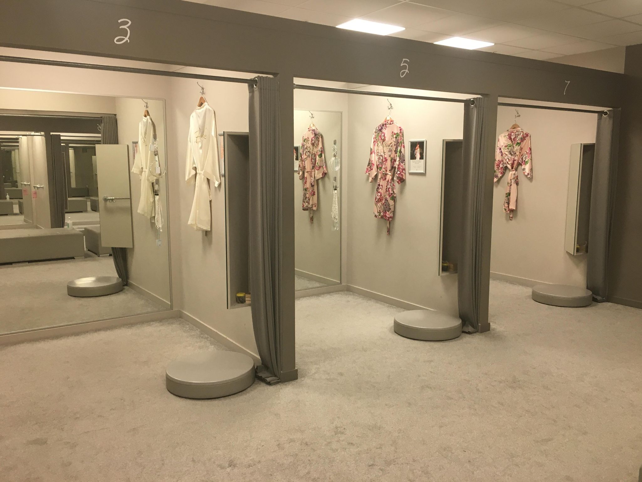 wed2b Manchester - Bridal Fashion - photo 1