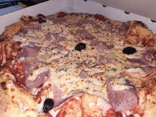 Photo n°7 de Sunny Pizzas à Soucieu-en-Jarrest (Pizzas à emporter)