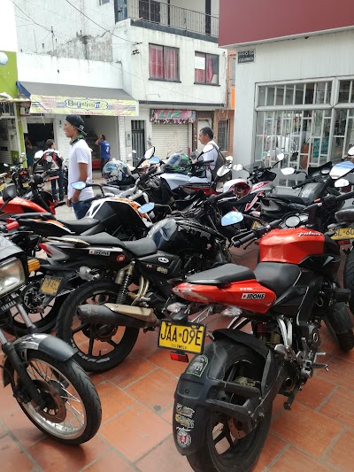 Photos of REIGN OF PANELA