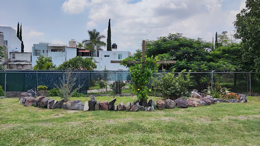 Cruz del Huerto de los Olivos Garden - Thumbnail
