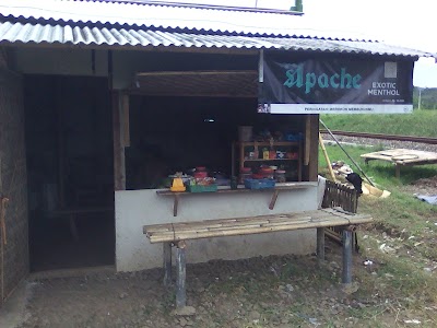 Photos of Warung Pomggir Rel