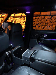 Photo n°5 de QUADRIGES VTC NARBONNE Transferts Aéroports, Gares, Ports Canal du Midi toutes distances. à Sallèles-d'Aude (Service de chauffeur privé)