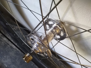 Photo n°2 de Flr. Victor ou Franck LE RENARD à Laval (Magasin de roues)