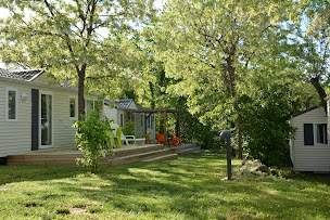 Photo n°20 de Camping La Digue - Ardèche - 4 étoiles à Chauzon (Court de tennis)