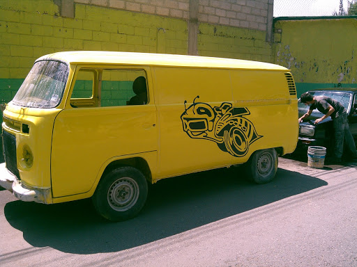 Hojalatería y Pintura Custom Jak