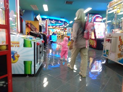 Photos of Matahari Putra Prima. PT Tbk