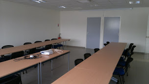 Photo n°13 de BASSIGNY POIDS LOURDS S.A.S à Biesles (Concessionnaire de remorques utilitaires)