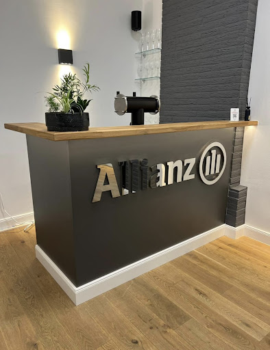 Allianz Versicherung Christian Dirks Agentur in Wilhelmshaven - Thumbnail