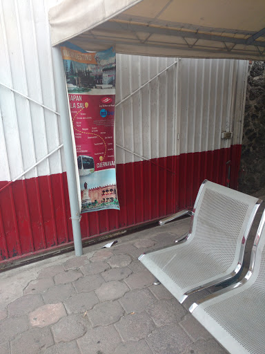Pullman de Morelos bus stop Chinconcuac