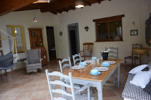 Photo n°13 de Le Petit Pigeonnier à Lavergne (Logement meublé)