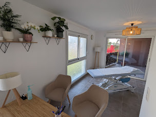 Photo n°1 de Emilie LETOILLE Ostéopathe D.O à Mandelieu-la-Napoule (Ostéopathe)