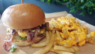 Photo n°11 de GRIZZLY - SMASH BURGER & FRIES à Boulogne-sur-Mer (Snack)