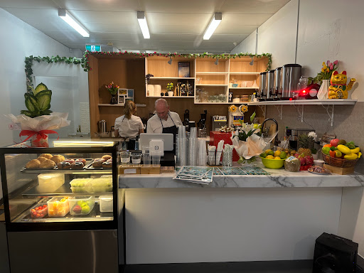 Photo of Bear Bear Juicee and Coffee (Vietnamese Coffee, Sugarcane, Milk Tea, Fruit Tea, Juices, Ice Crush, Frappe, Drinking Yoghurt)