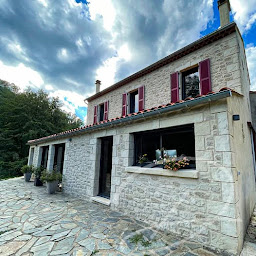 Photo n°36 de Habitat & Traditions - Decopierre. Isolation et ravalement à Reims (Marne 51) à Cormontreuil (Entrepreneur spécialisé dans l'isolation)