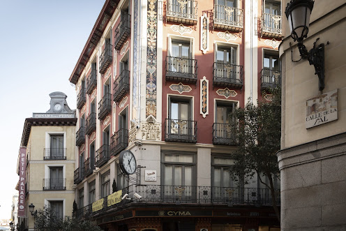 Photo of Petit Palace Posada del Peine