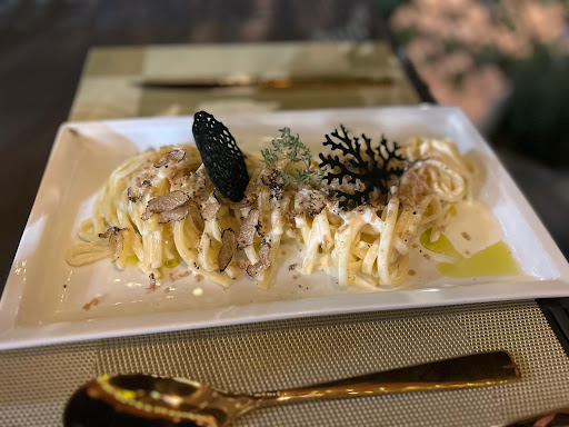 Sinatra restaurant - Visual