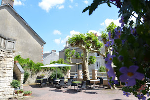 Photo n°8 de Le Bretagne Nort sur Erdre Restaurant LORIN à Nort-sur-Erdre (Restaurant de plats à emporter)