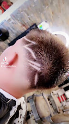 Photo n°30 de Kamel Coiffure à Angoulême (Salon de coiffure)