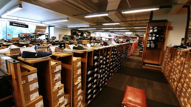 DSW Designer Shoe Warehouse