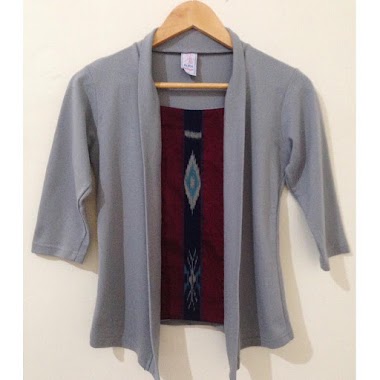 Aura Kebaya Kaos, Author: Aura Kebaya Kaos
