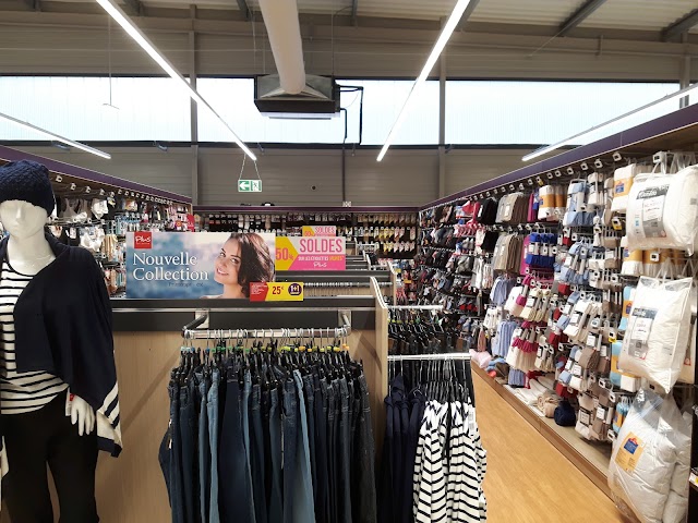 Auchan Supermarché Salernes